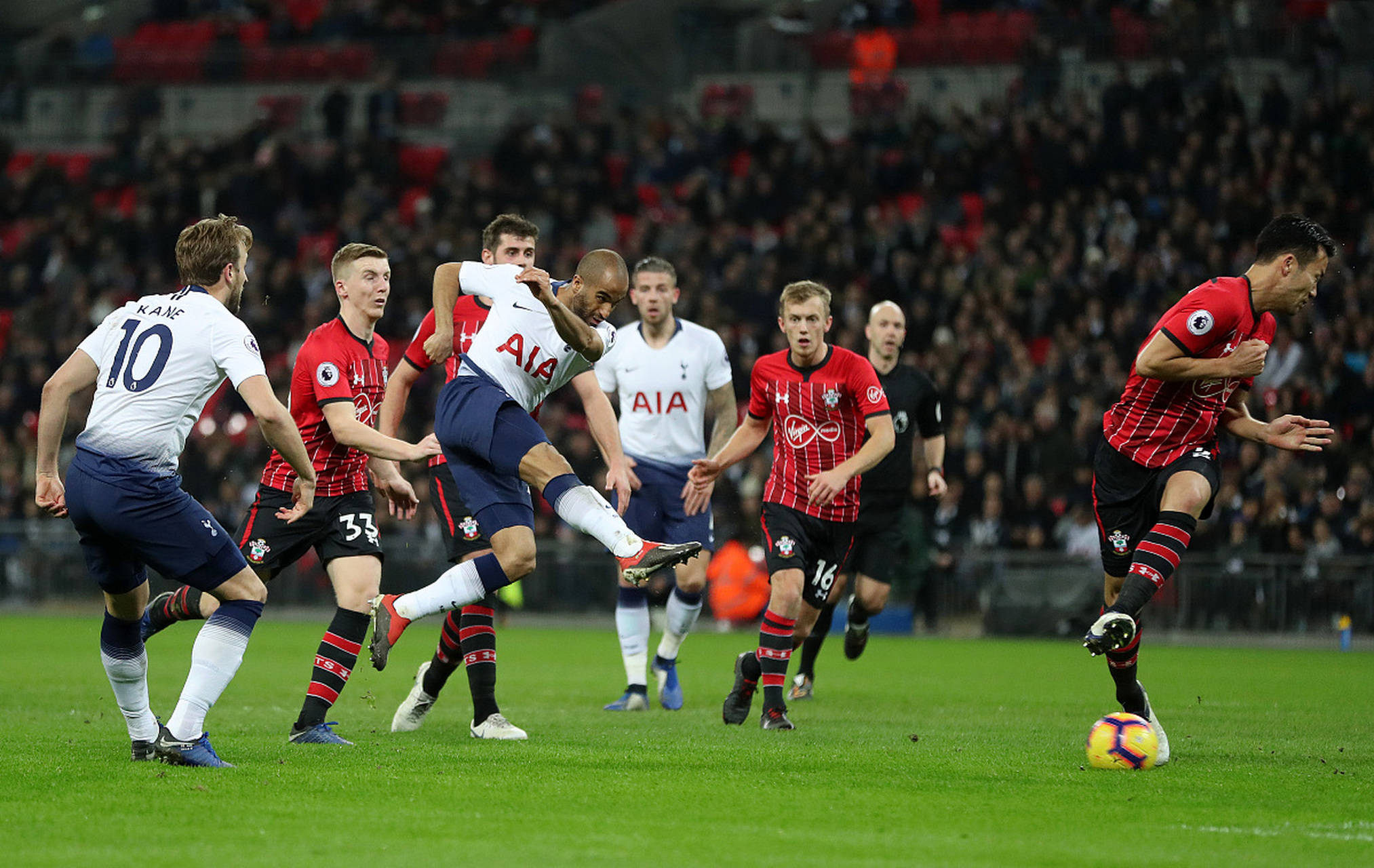 方面都有相 方面都有相